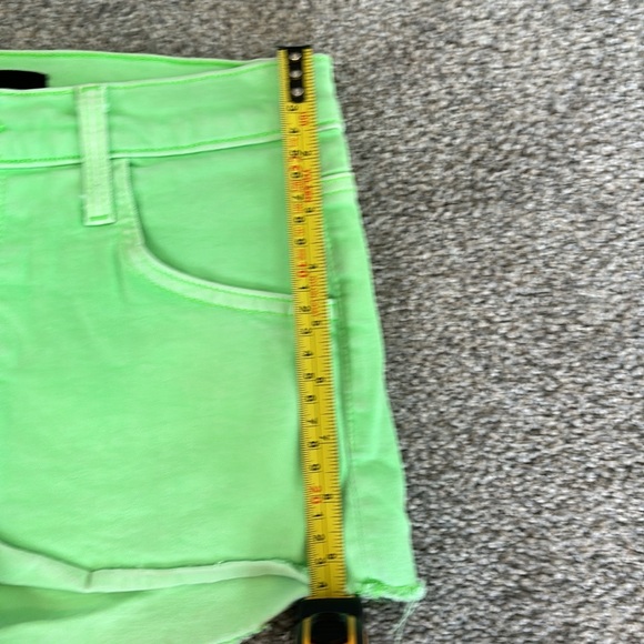 Shorts - Picture 5 of 7